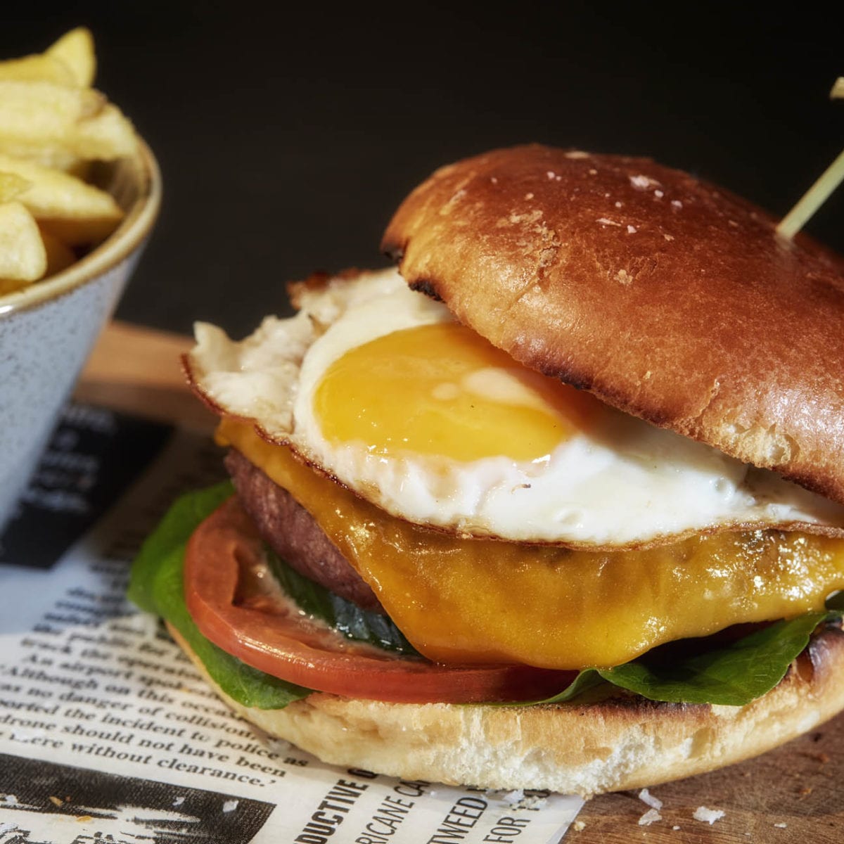 CUBO kitchen burger with fries